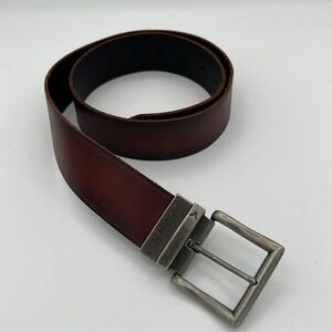 New! American Eagle brown leather belt with brushed silver buckle size 30